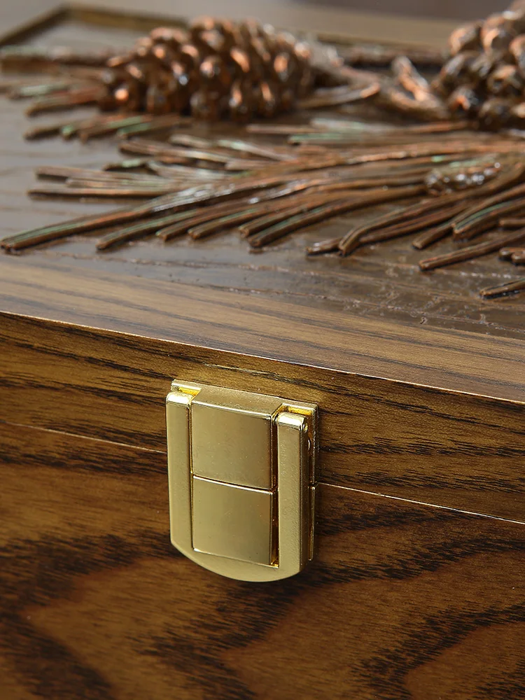 American European-style Solid Wood Creative Retro Watch Box Display Box Bracelet Collection Storage Box Jewelry Box