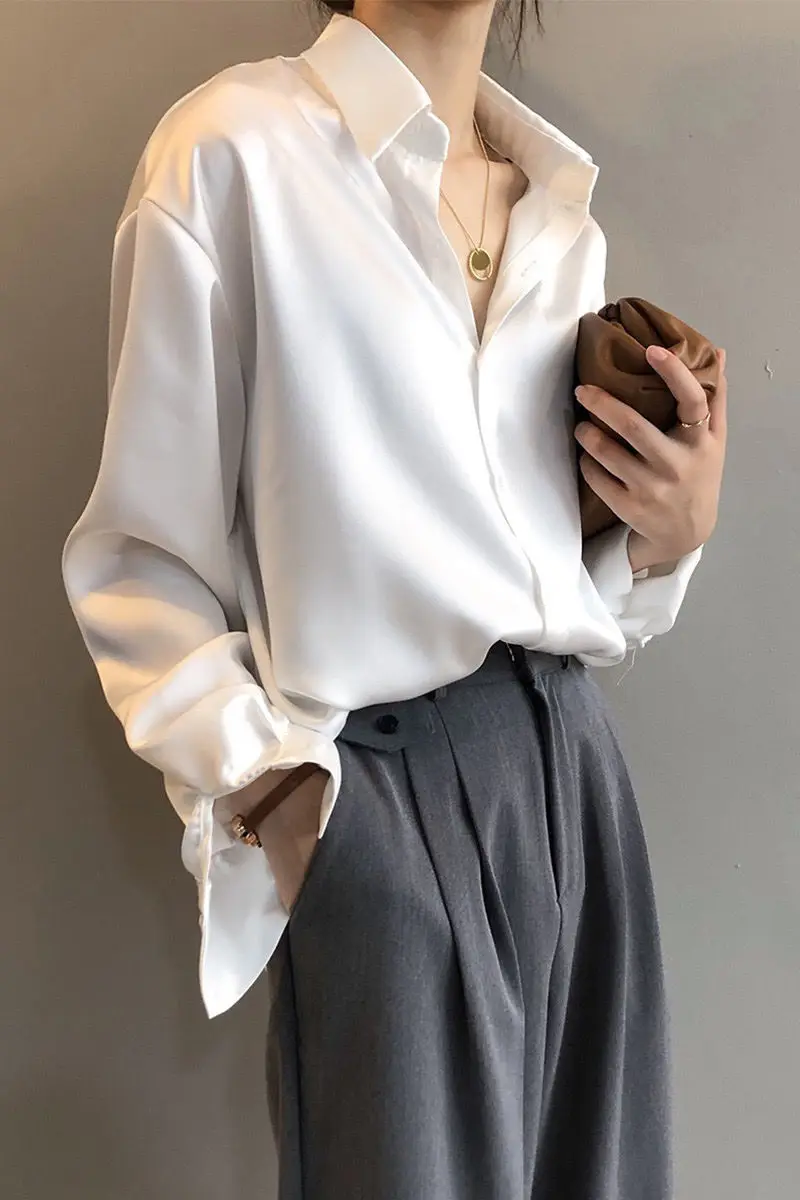 

White Shirt Female Autumn and Winter Design Sense Niche Satin Shirt Joker Retro Hong Kong Temperament Long Sleeve Drape Top.