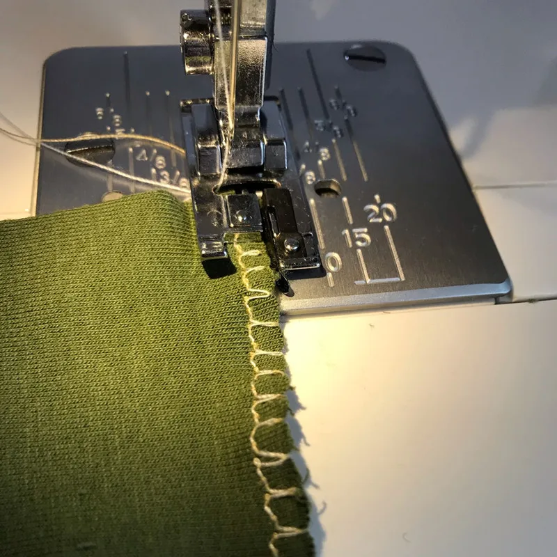 

Sewing machine accessories Overlock Vertical presser feet foot