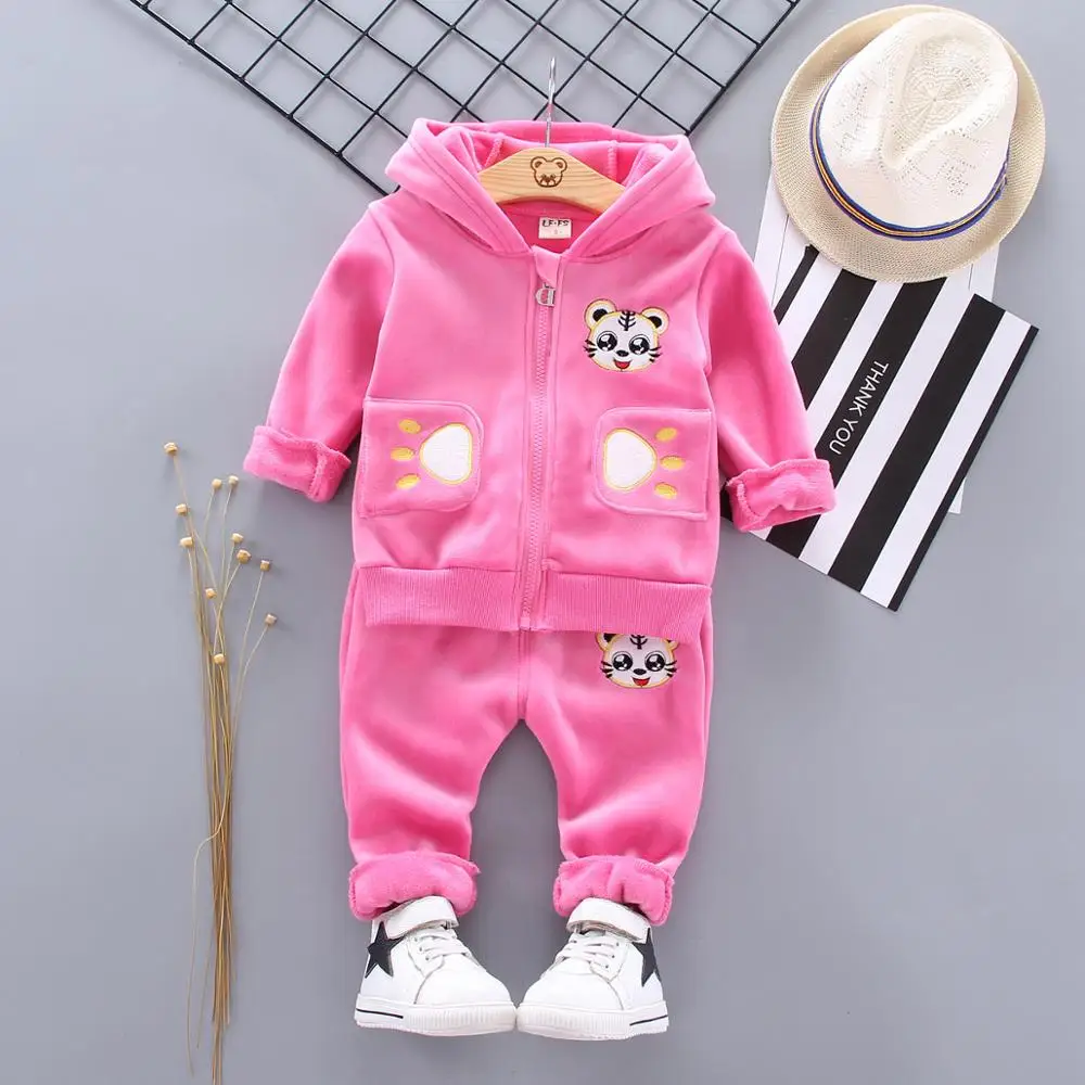 Новый бархатный утепленный комплект одежды осень-зима 2019 |