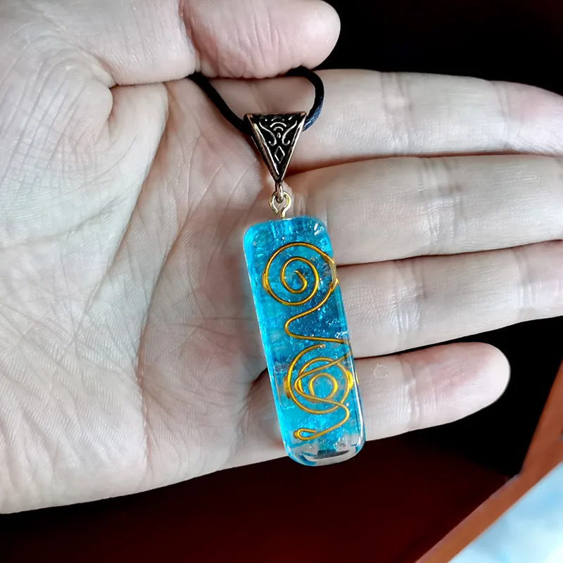 

7 Chakra Energy Pendant Orgonite Necklace Rainbow Crystal Pendant Yoga Meditation Necklace Resin Jewelry For Women Men