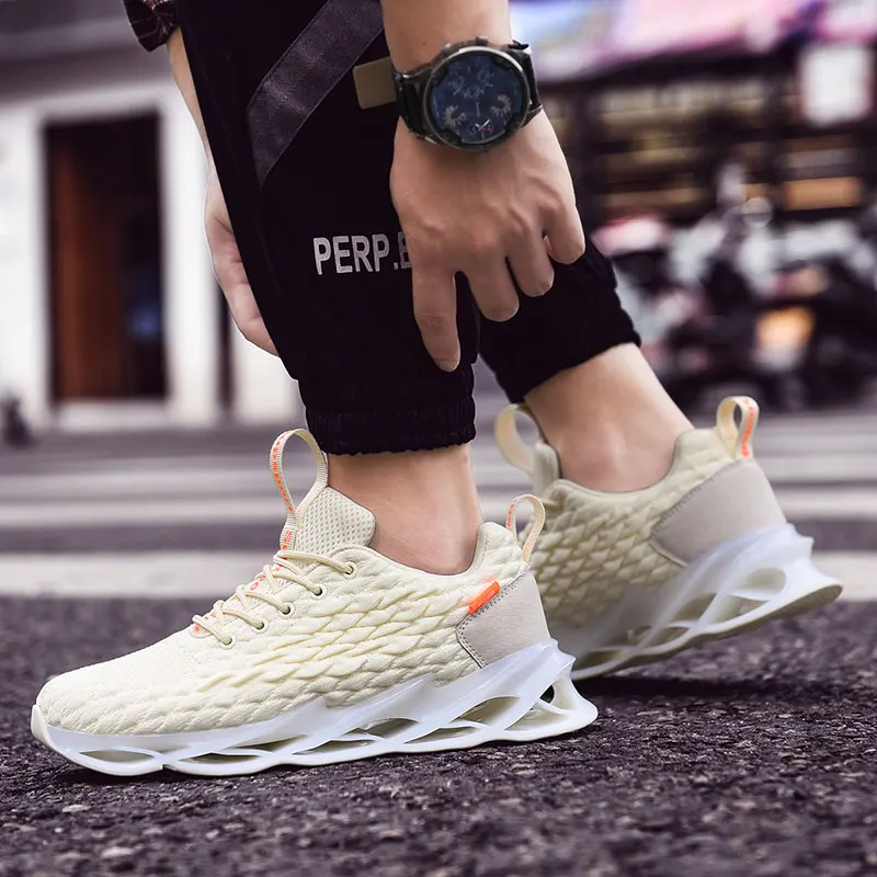 Мужские кроссовки для бега с резиновой подошвой большие размеры | Спорт и