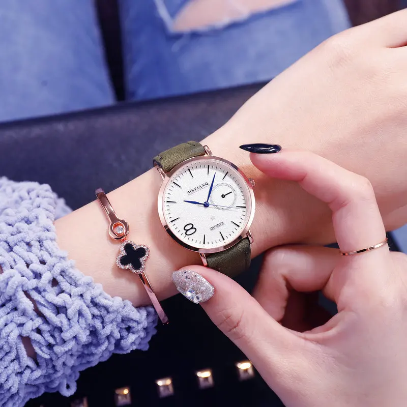 

20pcs / lot lovers watch men and women Harajuku fashion Korean version of simple quartz watch for middle school students