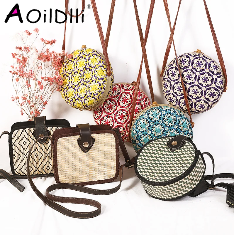 Круглые Соломенные Сумочки для женщин Плетеный пляжной Дамский саквояж ручной