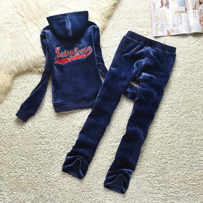 

2021 Thick Autumn and Winter New Velvet Rhinestone Zipper Embroidered Sportswear Slim Fit Leisure Fashion Women's Wear