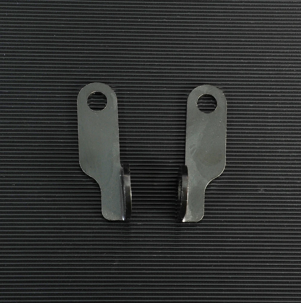 2pcs Turn Signal Light Relocation Brackets Axle Mount For Harley Sportster Dyna |