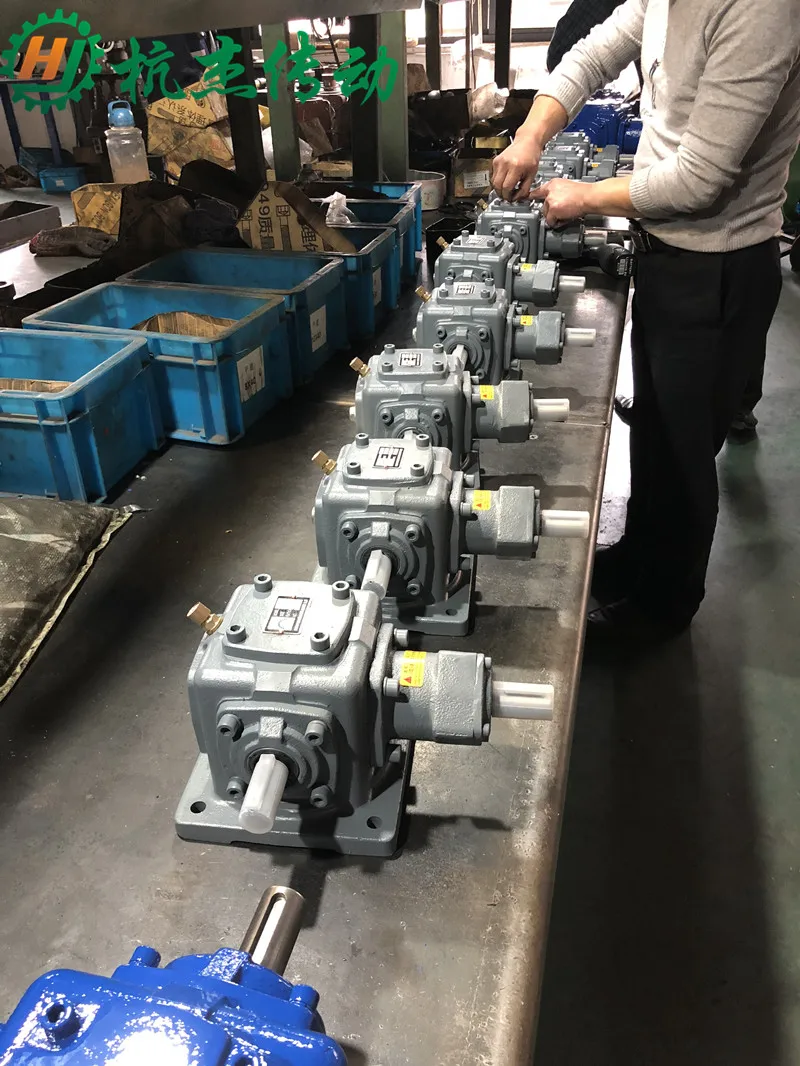 売る T型スパイラル傘歯車ボックス90度整流子直角ギアコーナー装置小型クロス整流子ボックス