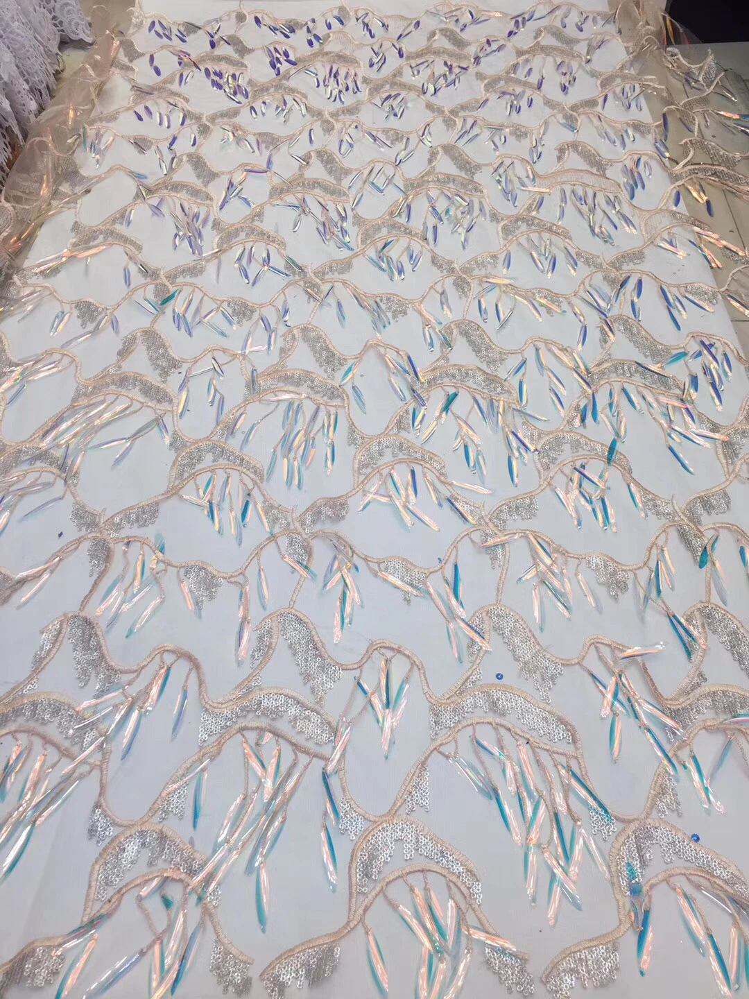 

Fashion African Tulle Lace Fabric 2021 High Quality French Nigerian Lace Fabric Sequins Embroidery Lace Trim For Party ZX30811