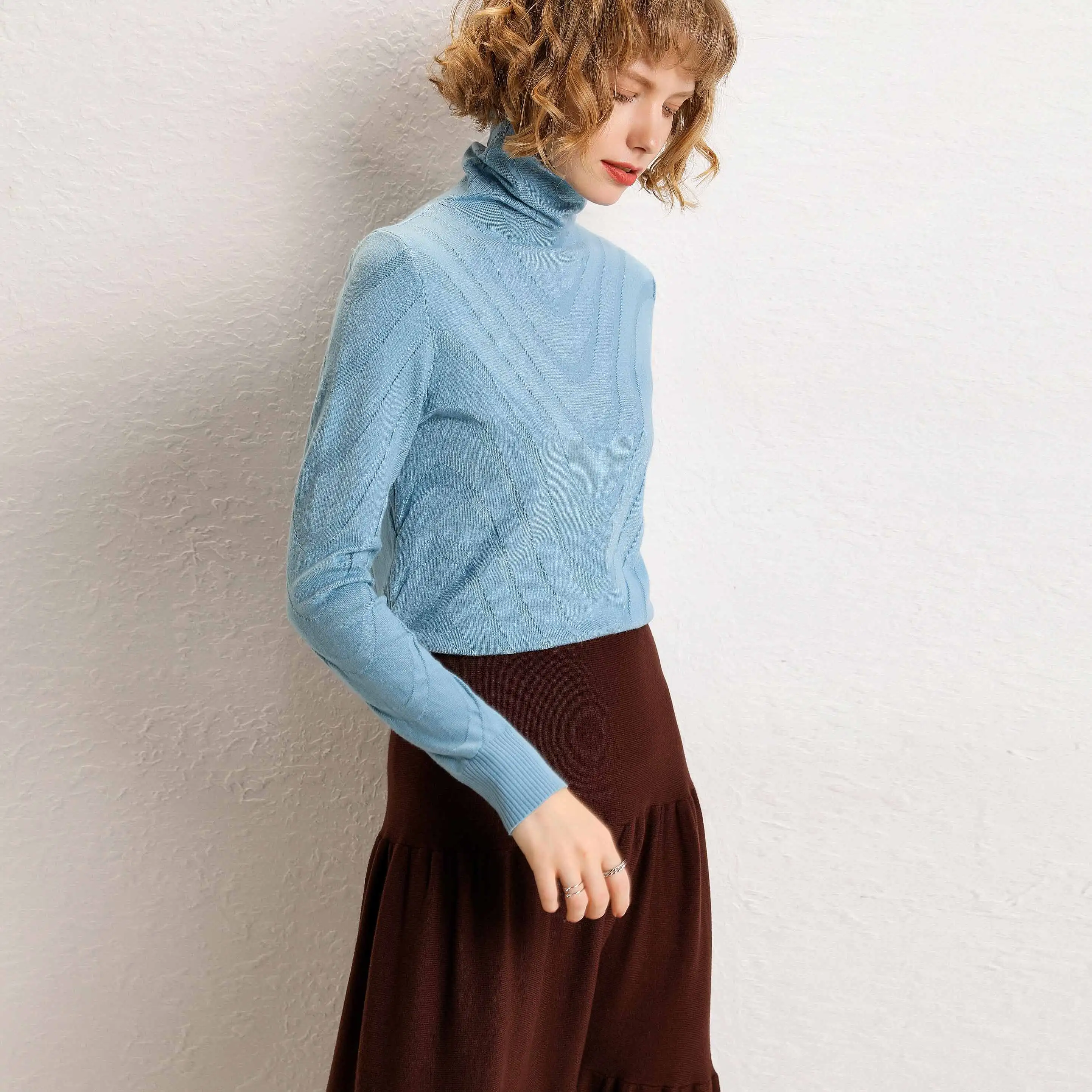 Женский короткий пуловер Свободный с высоким воротником и длинным рукавом