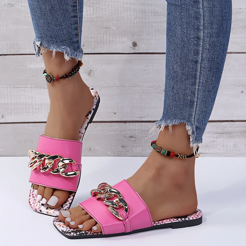 

Женские шлепанцы, Новинка лета 2021, туфли на плоской подошве большого размера в европейском и американском стиле, с металлическим кольцом и к...