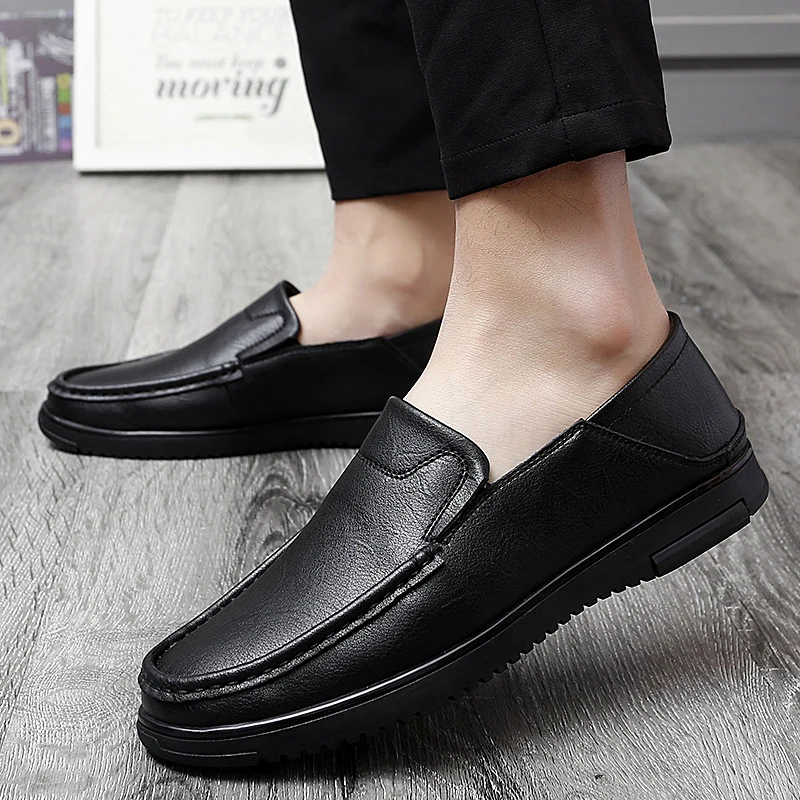 

Genuine Leather Men Loafers Soft Cow Leather Casual Shoes Zapatillas De Deporte Breathable Slip on Male Footwear Moccasins !