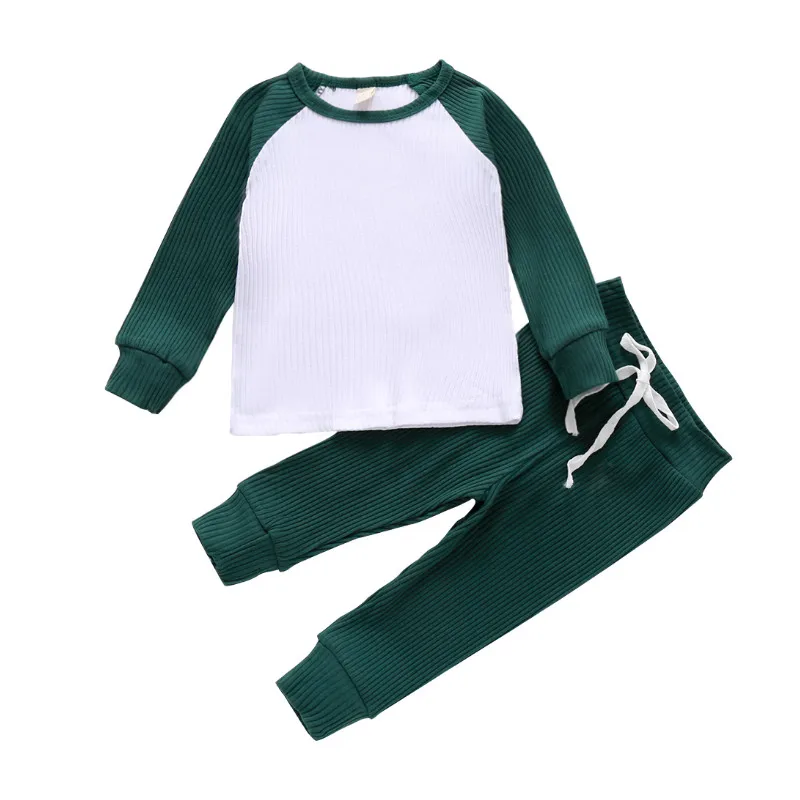 

Весенне-осенний брючный костюм для маленьких мальчиков с длинным рукавом, модная разноцветная футболка и эластичные длинные брюки на завяз...