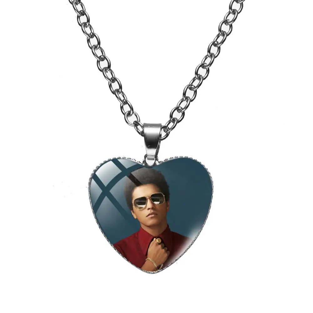 Любимой звезды Bruno Mars цепи ожерелье популярная певица стеклянный купол сердце