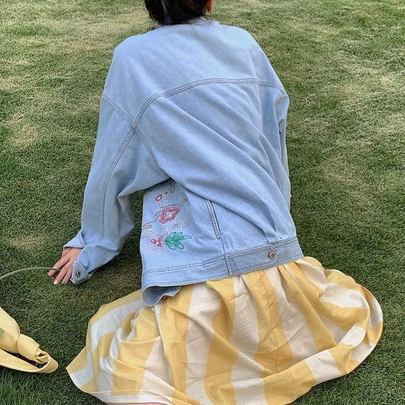 Куртка женская джинсовая с вышивкой Медведи | Женская одежда