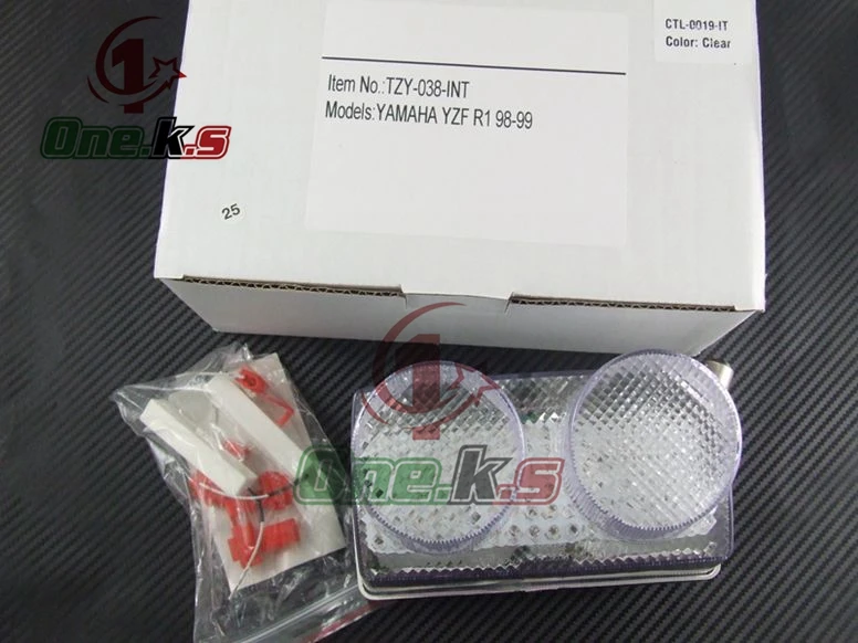 

Motorcycle accessories For YAMAHA YZF R1 1998 1999 LED rear Tail light integrated turn signal function Brake light