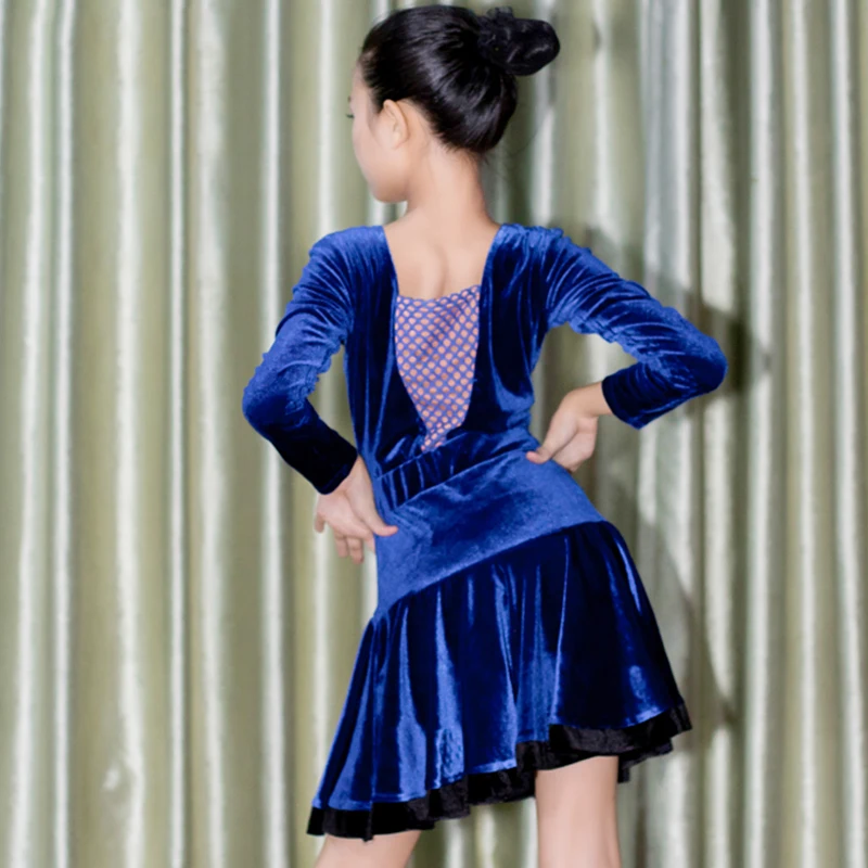 

2020 New Latin Dance Costume Children Girls Royal Blue Velvet Dress Long Sleeve Winter Cha Cha Samba Latin Competition Dress