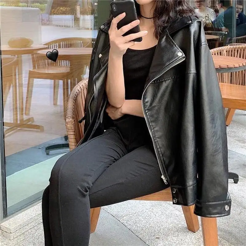 Куртка мотоциклетная Женская оверсайз из искусственной кожи мягкая гладкая
