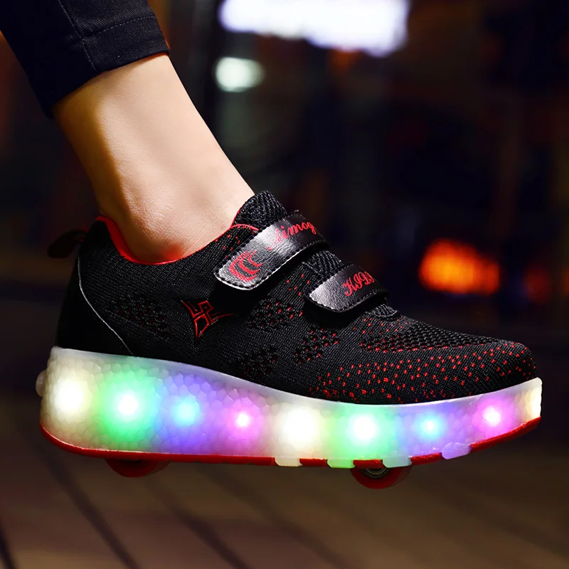 Детские кроссовки Magic Tap с USB-зарядкой и колесами |