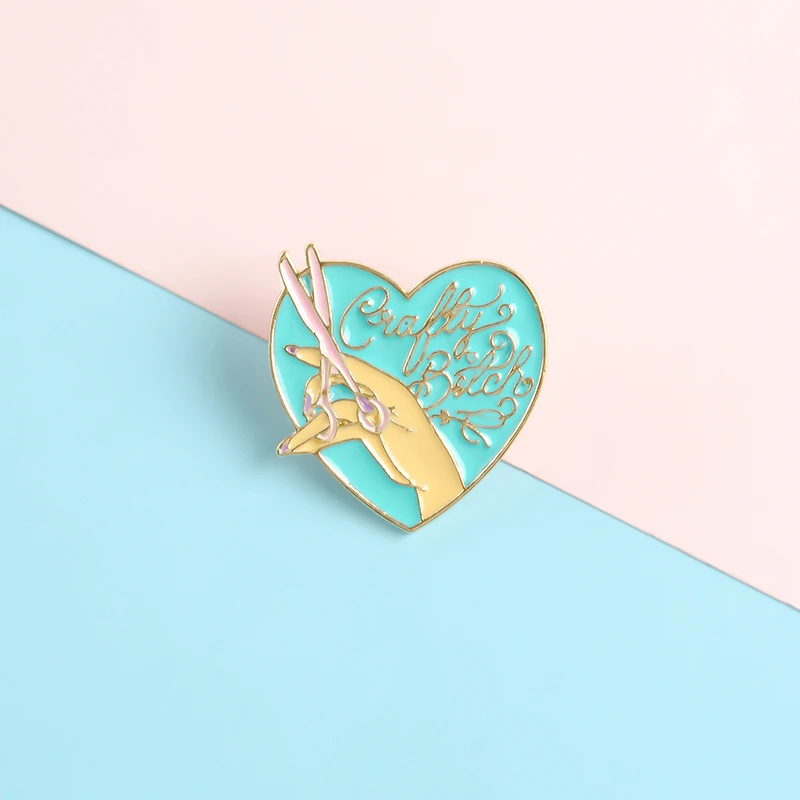 Женские эмалированные значки в виде сердца с фиксированным воротником и