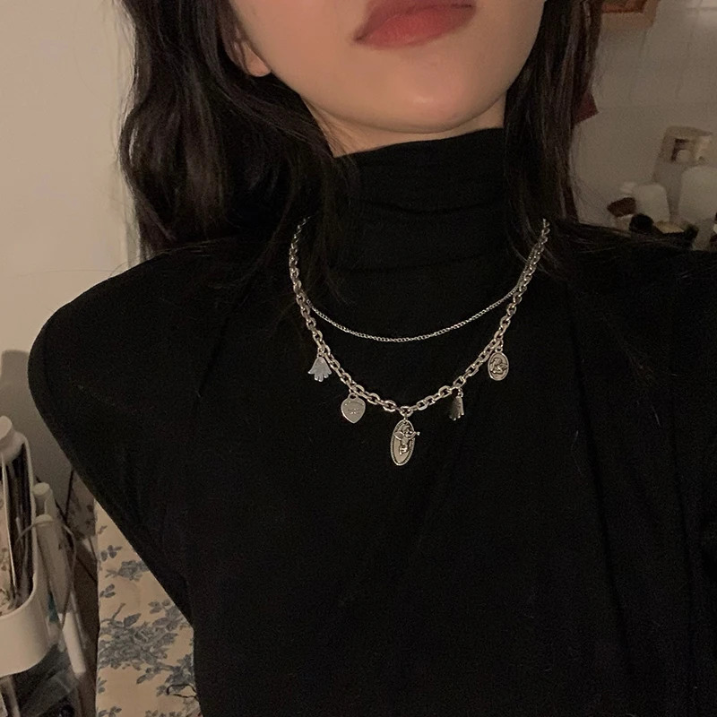 

[Peach Tea] Vintage Girl's Treasure Necklace Light Luxury Minority Double Layer Ins Hip Hop Popular Online Red Personality Cool