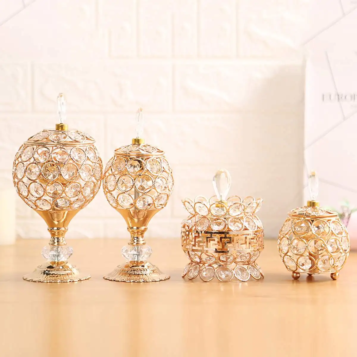 

Творческий с украшением в виде кристаллов Ладан горелки Nordic Стиль ИД покрытие металлическая горелка для благовоний Ладан горелки традицио...