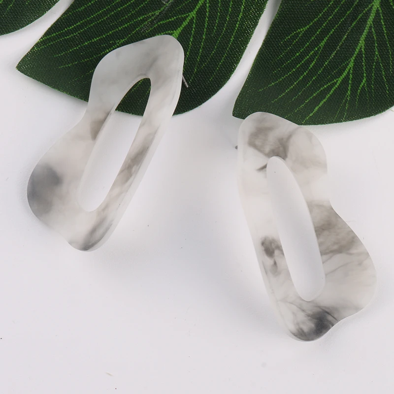 

Gray White Mixed Color Geometric Big Stud Earrings for Women Girls Party Birthday Show Hyperbole Female Earring Fashion Jewelry
