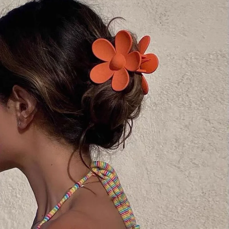 

Floral Crab Claw for Women Candy Color Hair Clips Cute Accessories Solid Hairpins Aestheticism Girls Hair Accessories
