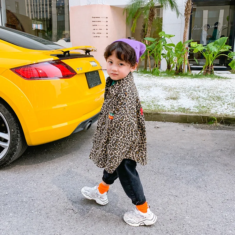 Бархатная куртка для мальчиков детская леопардовая коллекция 2019 года сезон