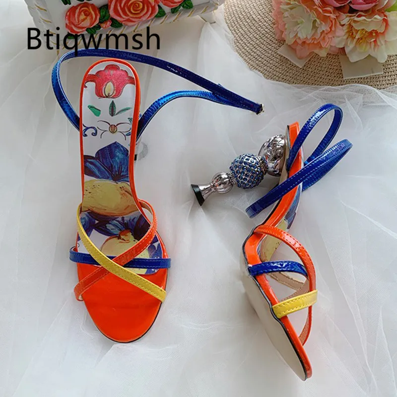 Женская обувь на высоком каблуке с открытым носком и кристаллами|Боссоножки