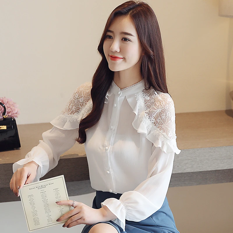 Женская шифоновая блузка с кружевом белая однотонная свободного покроя