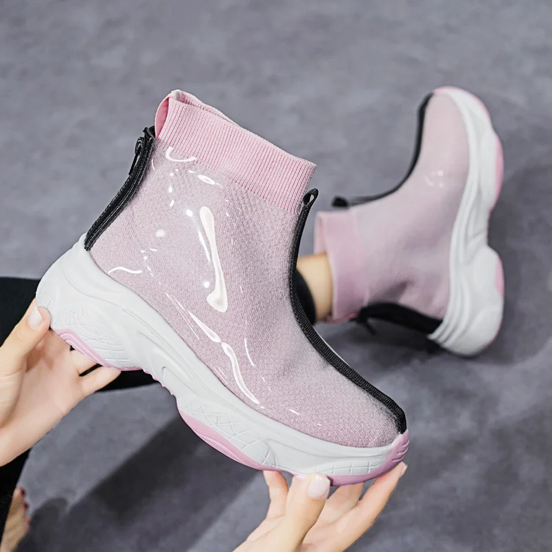 

Women's Shoes