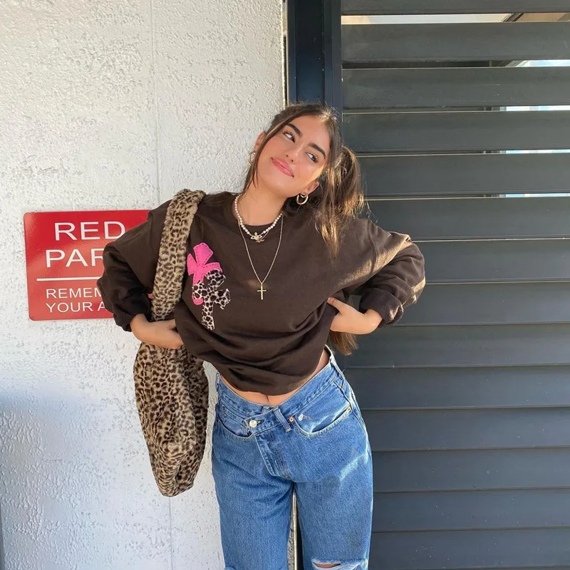 

Yuqung Brown 90s Aesthetics Leopard Patchwork Oversize Hoodies Tops Y2K Vintage Crew Neck Long Sleeve Sweatshirts Streetwear