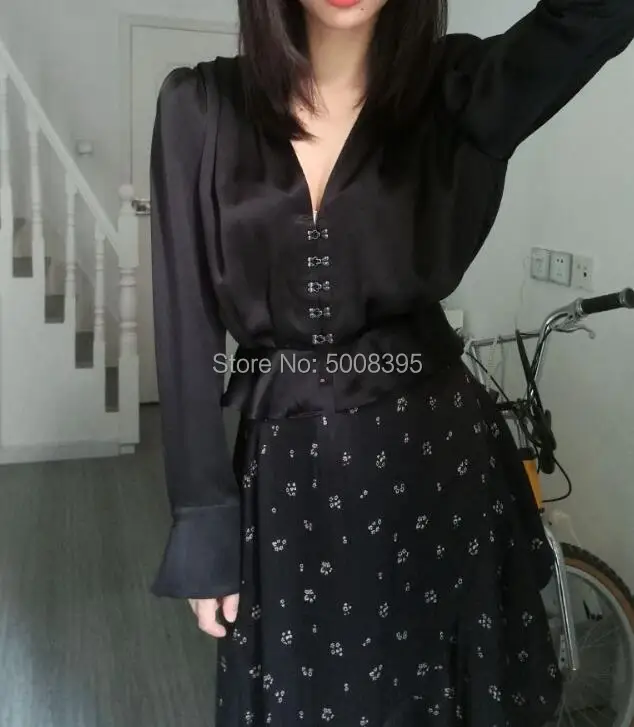 Черная атласная шелковая рубашка блузка с v-образным вырезом гофрированный Подол Короткие Топы Длинные Пышные рукава 2020SS женщина