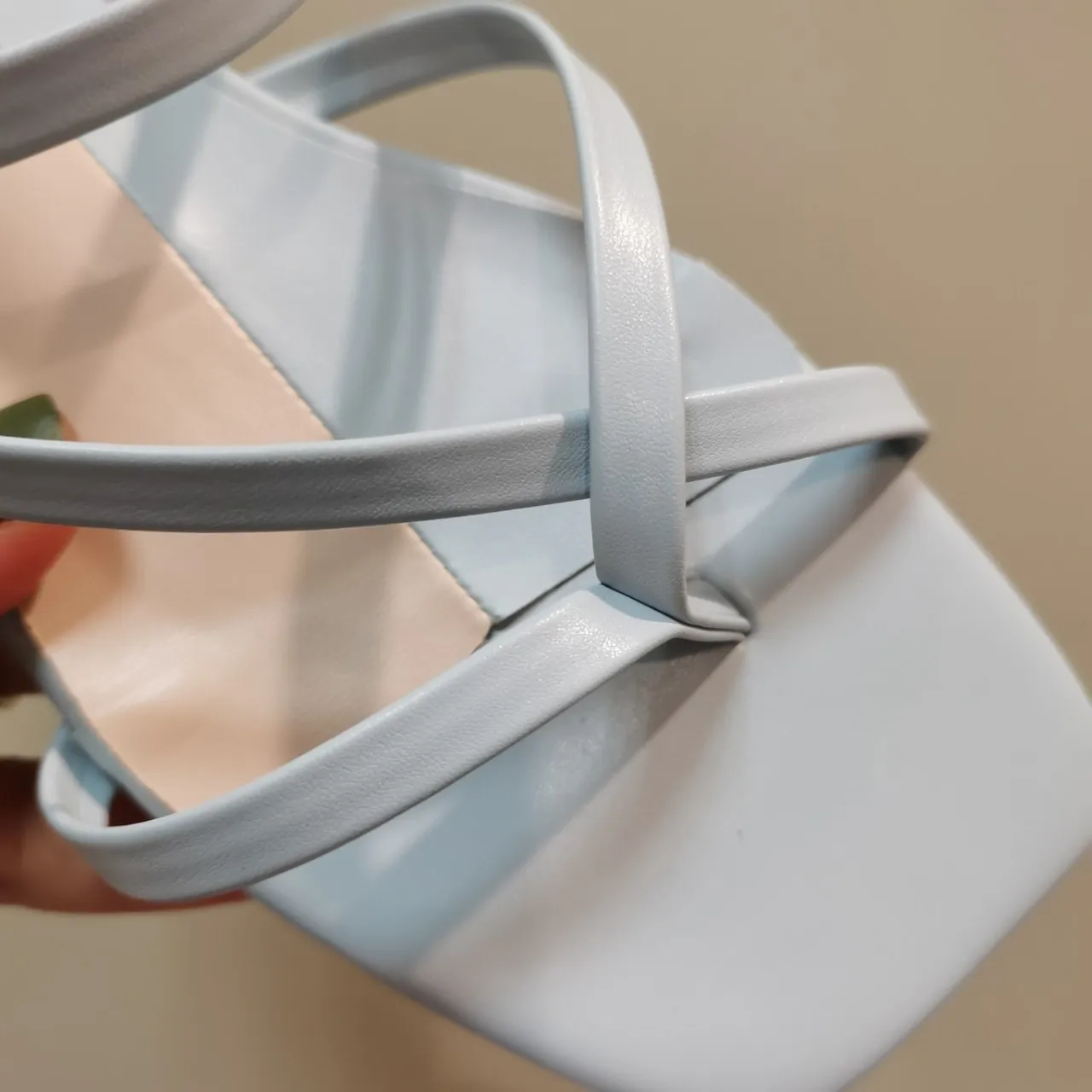 

Shoes Woman 2021 Rubber Flip Flops Low Slipper Hawaiian Slides Hoof Heels PU Rome Fabric TPR Shoes Woman 2021 Low Rubber Flip Fl