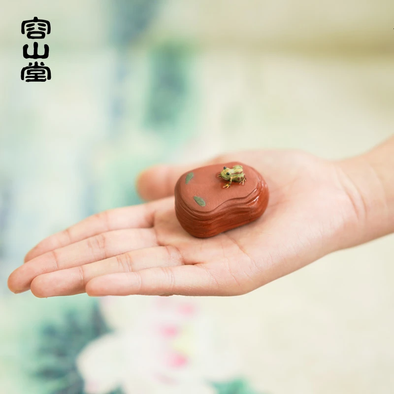 Rong Shan Tang сырая руда фиолетовый песок чай спрей воды лягушка может поднять
