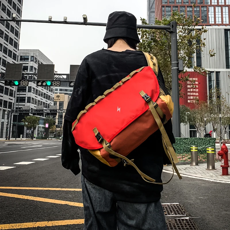 Многофункциональная сумка через плечо с отражающей полоской водонепроницаемая