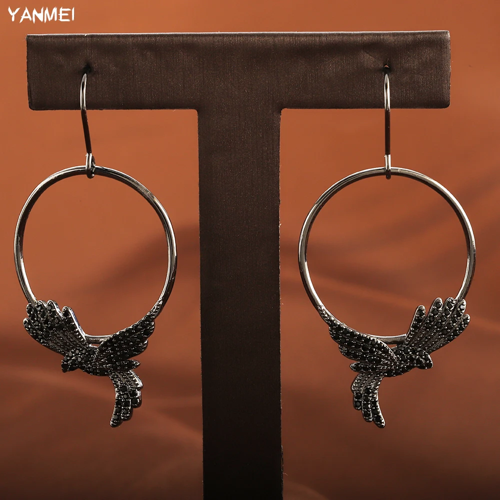 

Unique Flying Eagle Earrings for Women Birds Round Geometric Earrings Fashion Exaggerated Temperament Jewelry Women's Day Gift