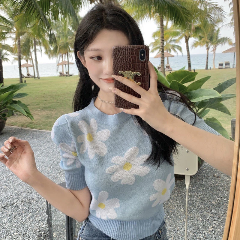 

Knitwear Shirt Pullover Woman Tshirt Korean Fashion Flower Crop Tops New Summer Graphic Tee Harajuku Short T Shirt Women Clothes
