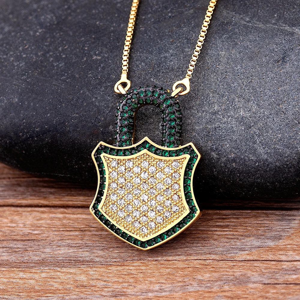 

Vintage Lock Shape Pendant Link Chain Necklace For Women 4 Colors Padlock Couple Pendants Birthday Party Fashion Jewelry Gifts