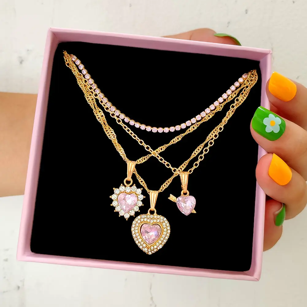 

Pink Crystal Love Heart Twisted Chain Pendant Necklace For Women Multilayer Full Rhinestone Tennis Chain Clavicle Chain Jewelry