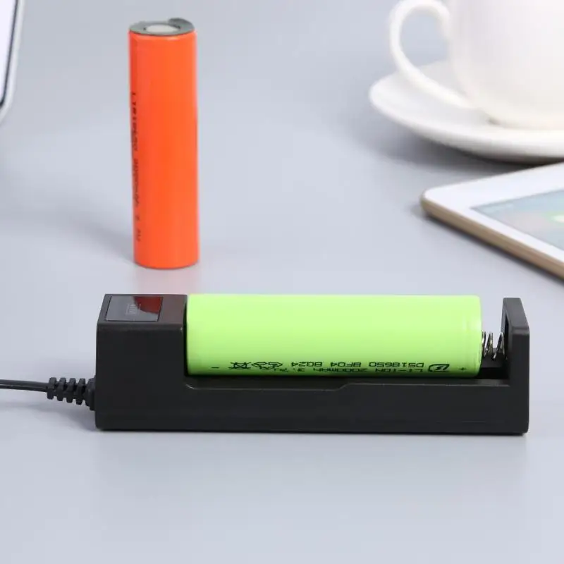 Зарядное устройство 18650 с одним разъемом для литий ионных батарей В постоянного