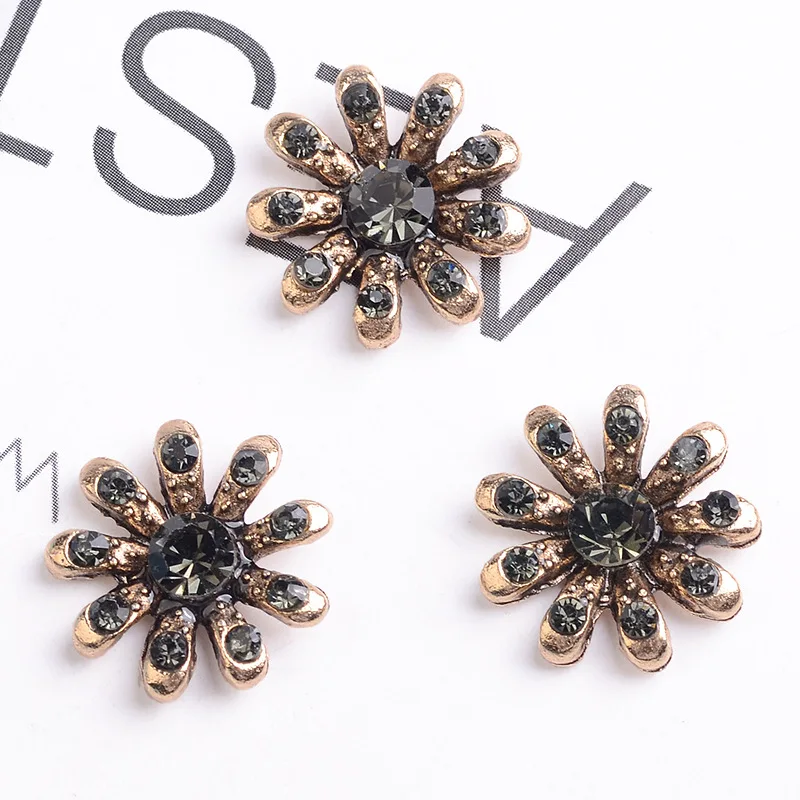 

DIY Handmade Jewelry Making 10pcs 15mm Anti-gold color New fashion Alloy Material Imitation Crystal Flower Shape charm