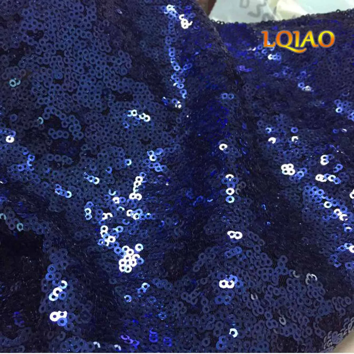 

Customize- 1 pc Navy Blue and 1 pc Burgundy W390 x H180cm Sequin Backdrop
