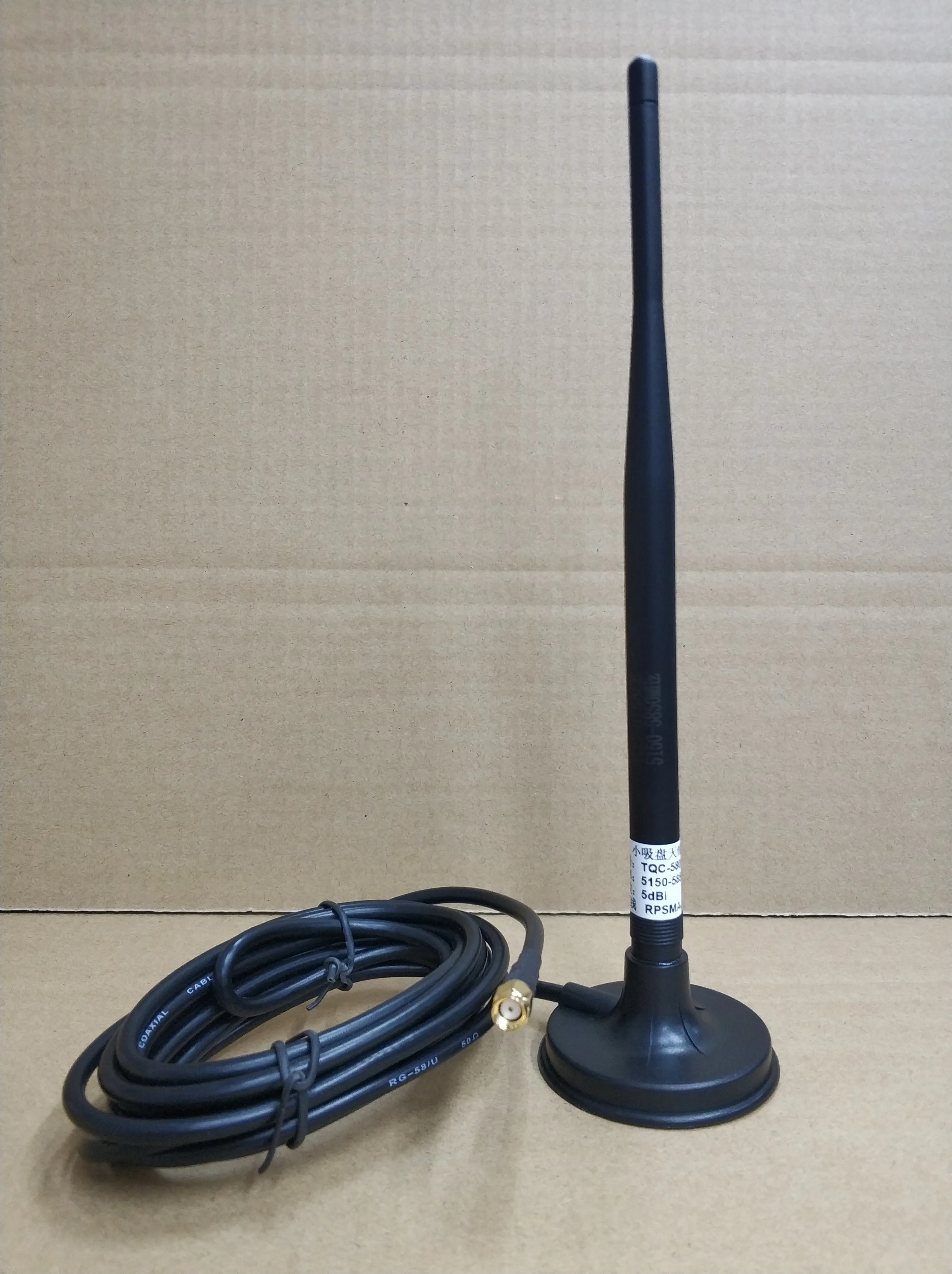 

5.1-5.8g 5DB vehicle-mounted suction cup omnidirectional antenna TQC5158CE with 1-3 meter wire SMA internal