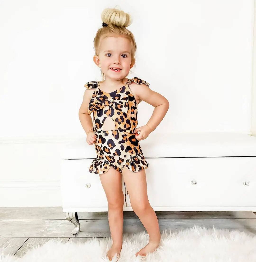 

Little Girl's Leopard Print Jumpsuit O-neck Sleeveless Hollow Out Ruffle Short Pants One-piece Swimsuit with Bow