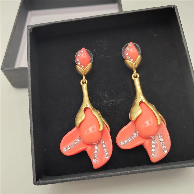 Ожерелье и серьги из меди красной смолы с цветами магнолии|Ювелирные наборы| |