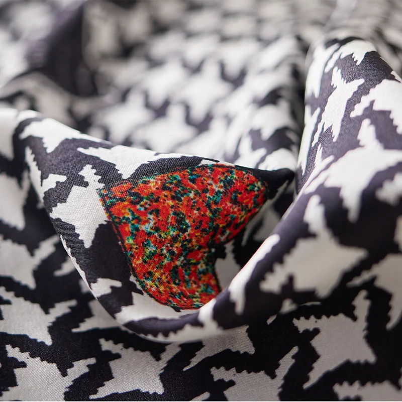 

Silk T-shirt women's long-sleeved spring 2021 new style printed silk plaid design fashionable top