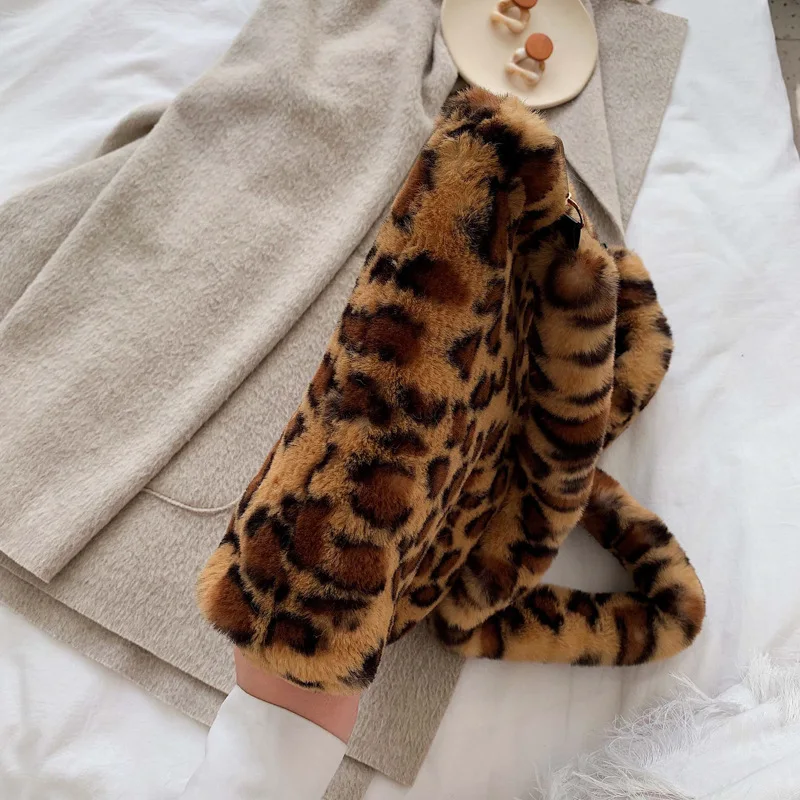 Luxury Faux Fur Fashion Tote Bag Women Handbags Designer Lady Purses Fluffy Soft Plush Shopper Bag Warm Winter Christmas Gift