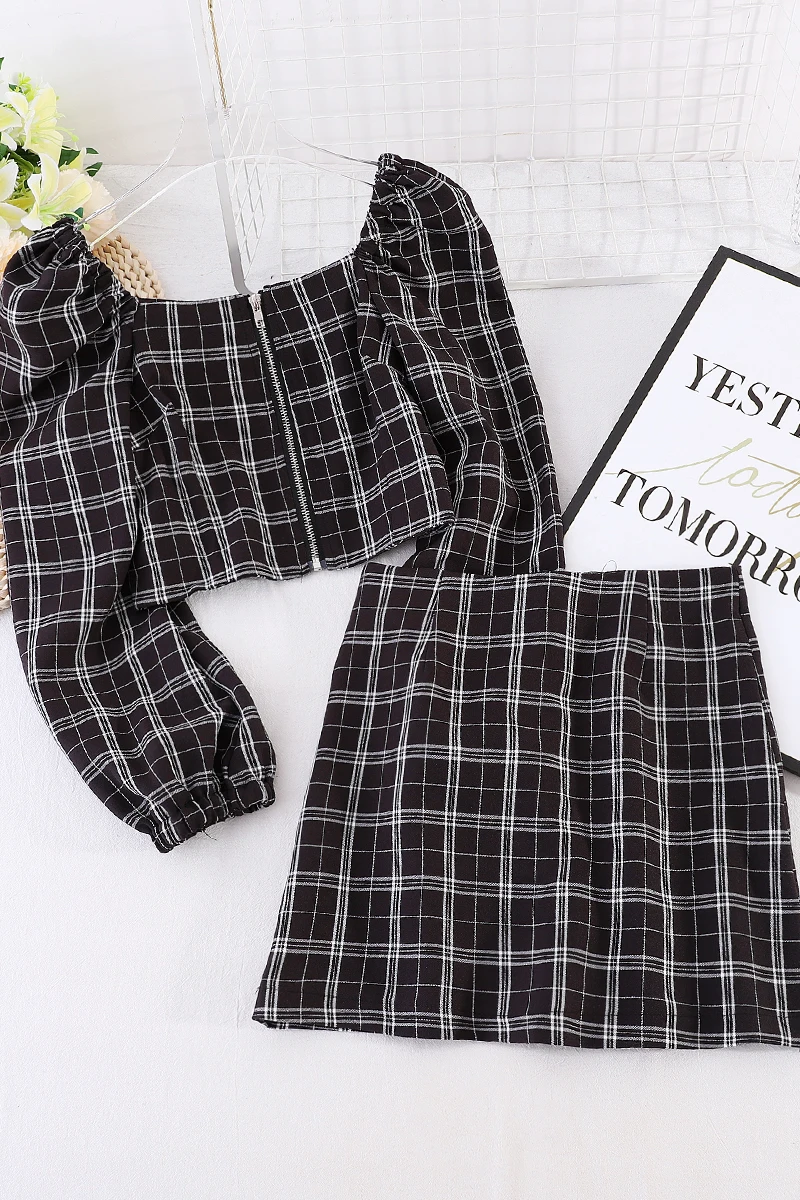

2021 Autumn Set Korean Fashion Puff Sleeve Short Zipper Plaid Top Covered Hip Half-length Skirt Two-piece Set