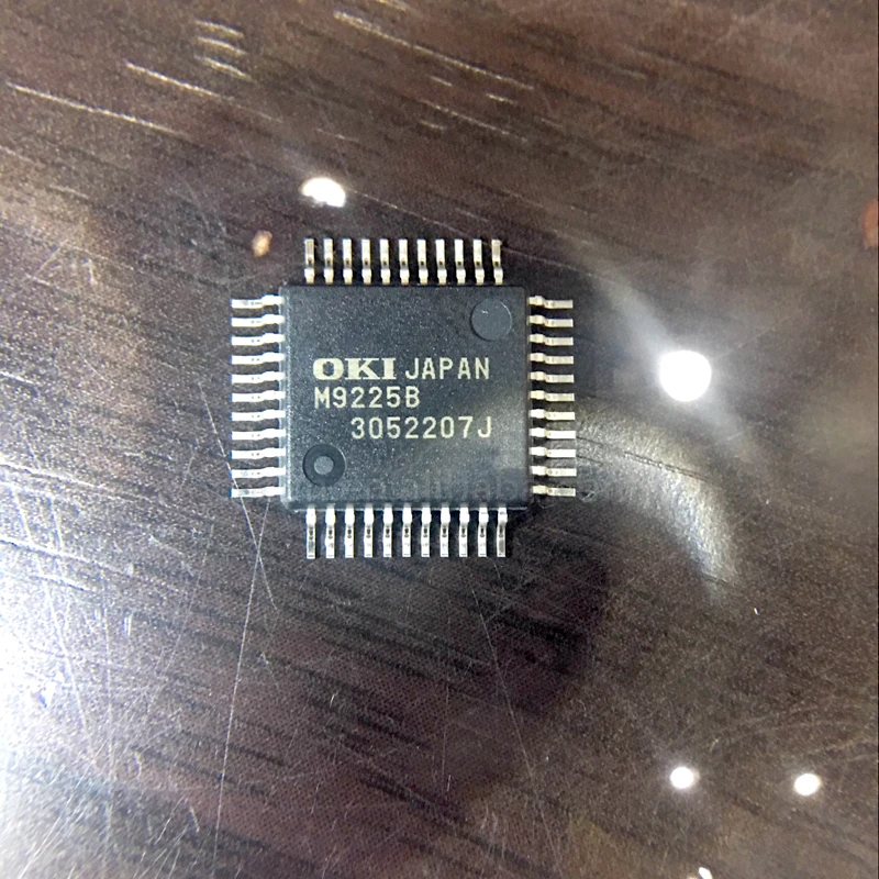 1PCS New Original MSM9225B M9225B MSM9225 MSM9225BGAZ03B MSM9225BGAZ03A MSM9225BGA-2K MSM9225BGS-2K QFP-44 CAN Controller